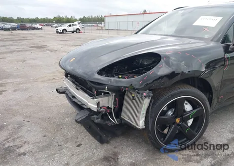 2021 Porsche Macan Turbo from USA, damaged, VIN WP1AF2A51MLB60223